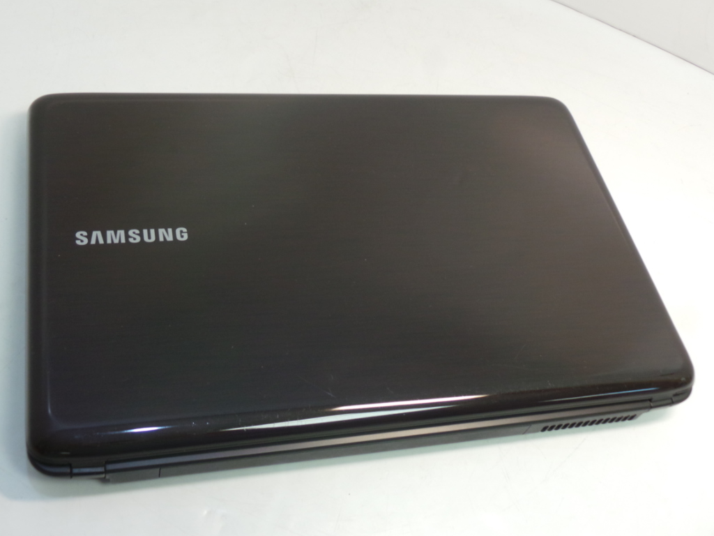 Купить Бу Ноутбук Samsung R540