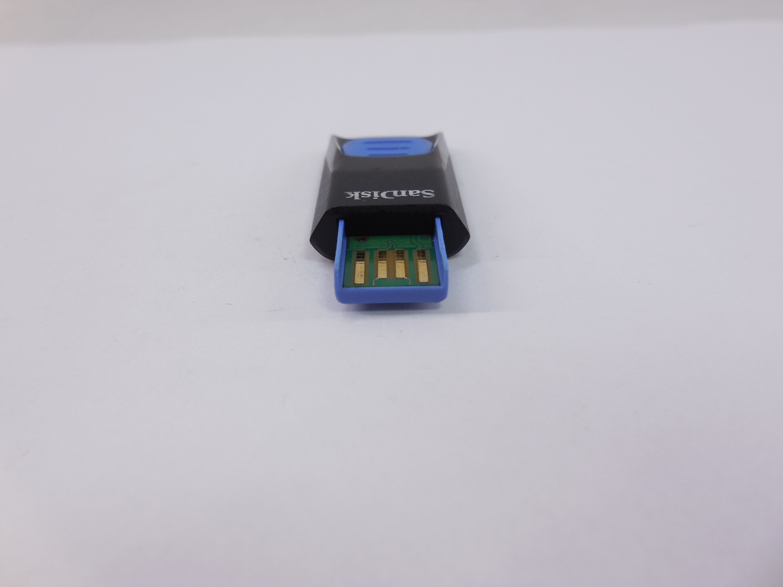 Флэш накопитель SANDISK Cruzer Edge 4Gb - Pic n 261761