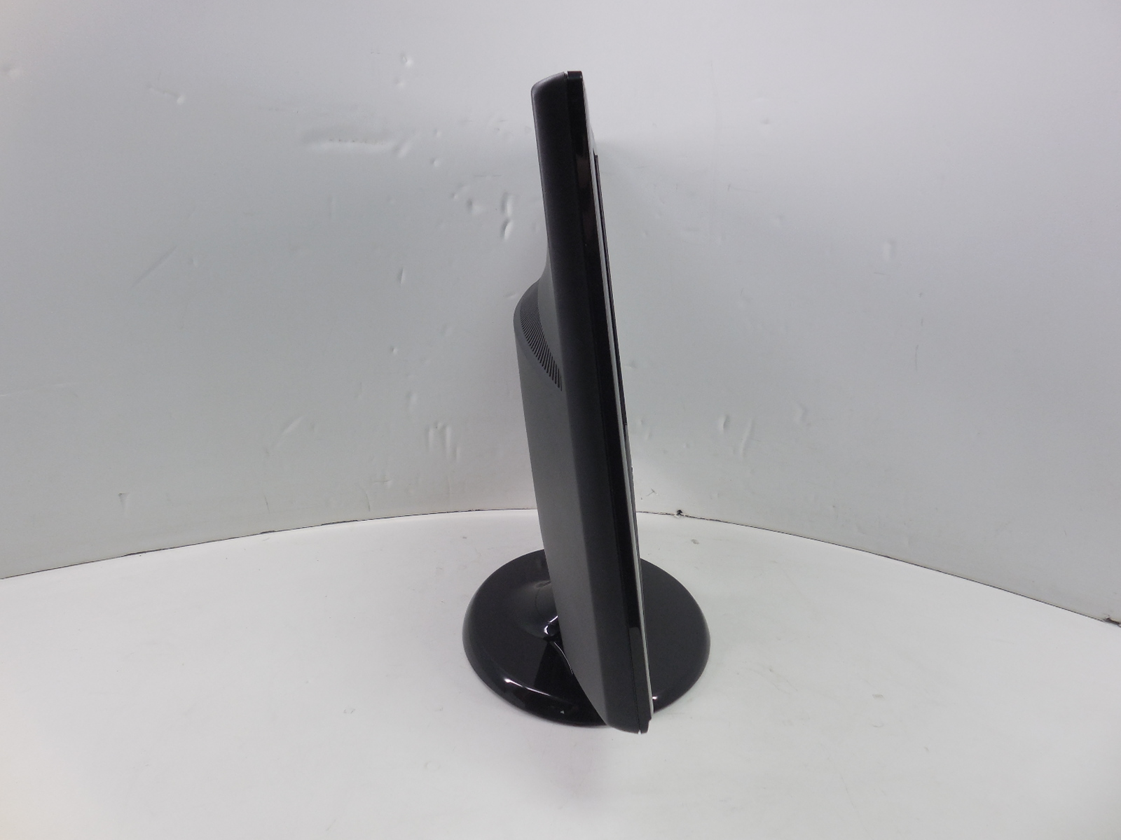 ЖК-монитор 21,5" LG Flatron W2243S - Pic n 262635