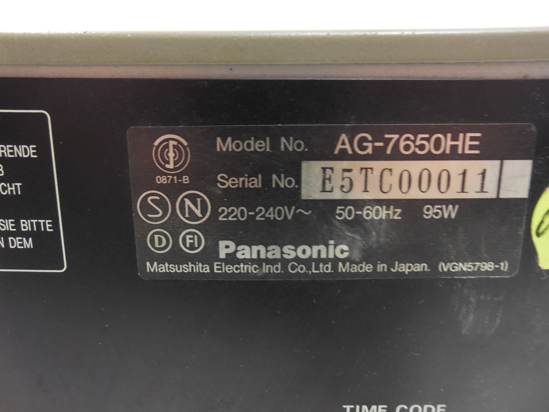 Профессиональный S-VHS плеер Panasonic AG-7650 - Pic n 263291
