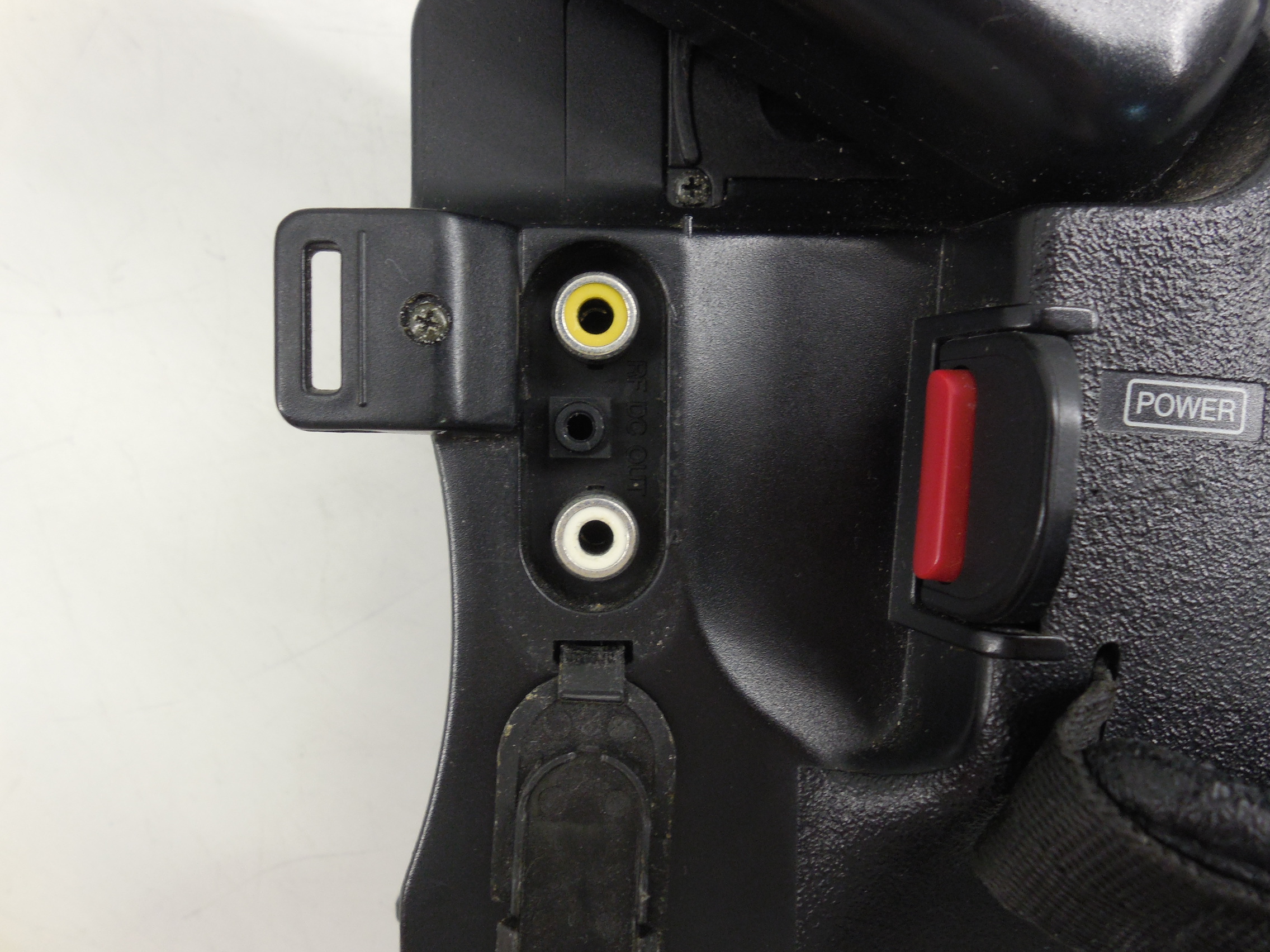 Видеокамера кассетная VHS-C Panasonic NV-RX11EN - Pic n 264214