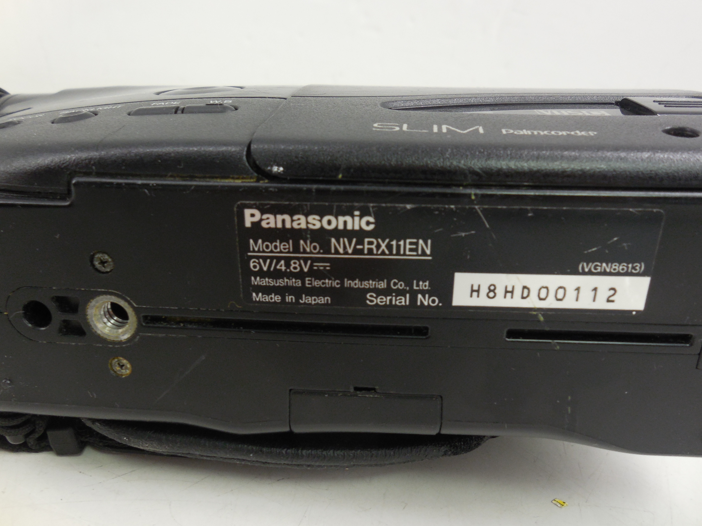 Видеокамера кассетная VHS-C Panasonic NV-RX11EN - Pic n 264214
