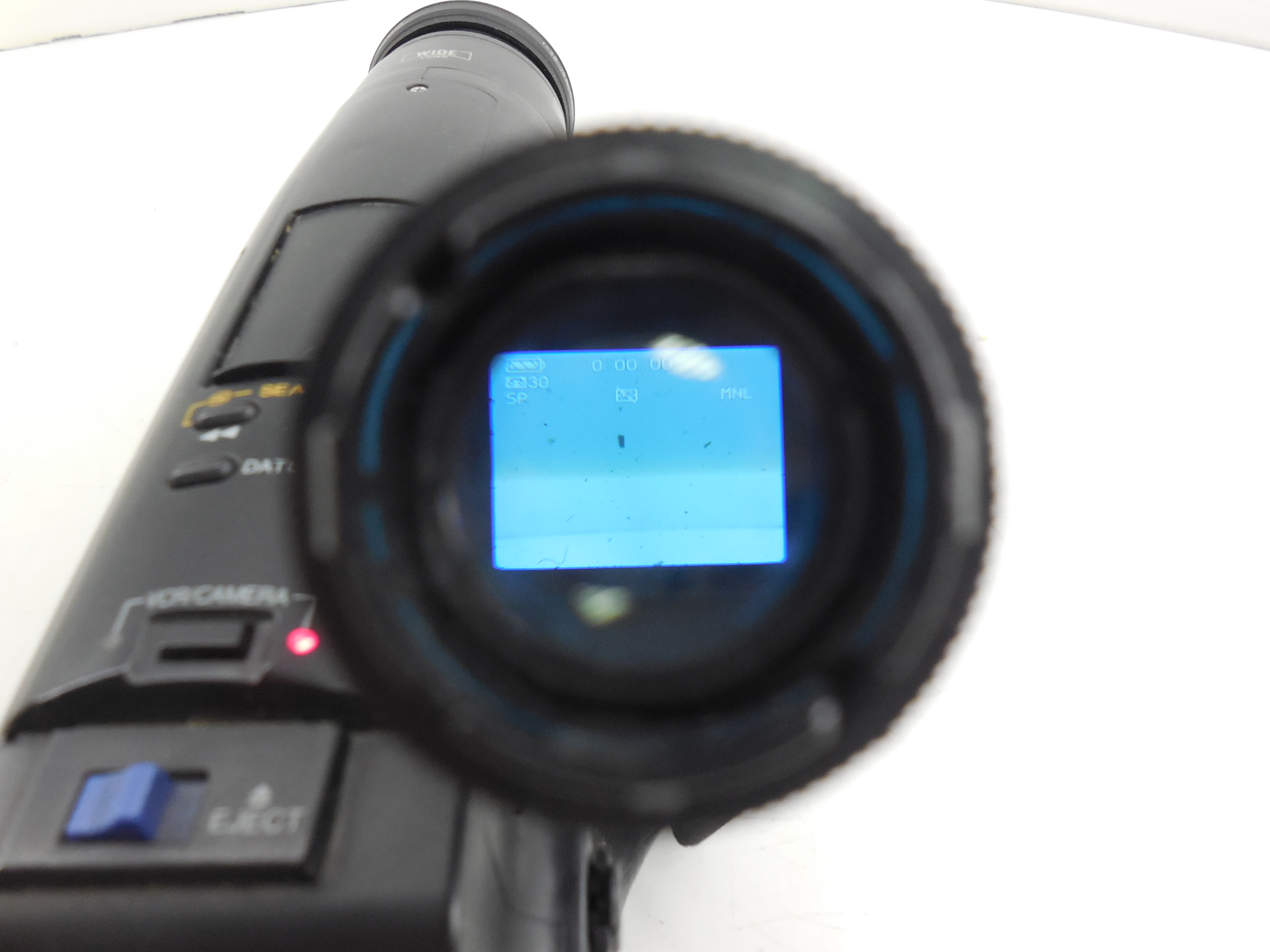 Видеокамера кассетная VHS-C Panasonic NV-RX11EN - Pic n 264214