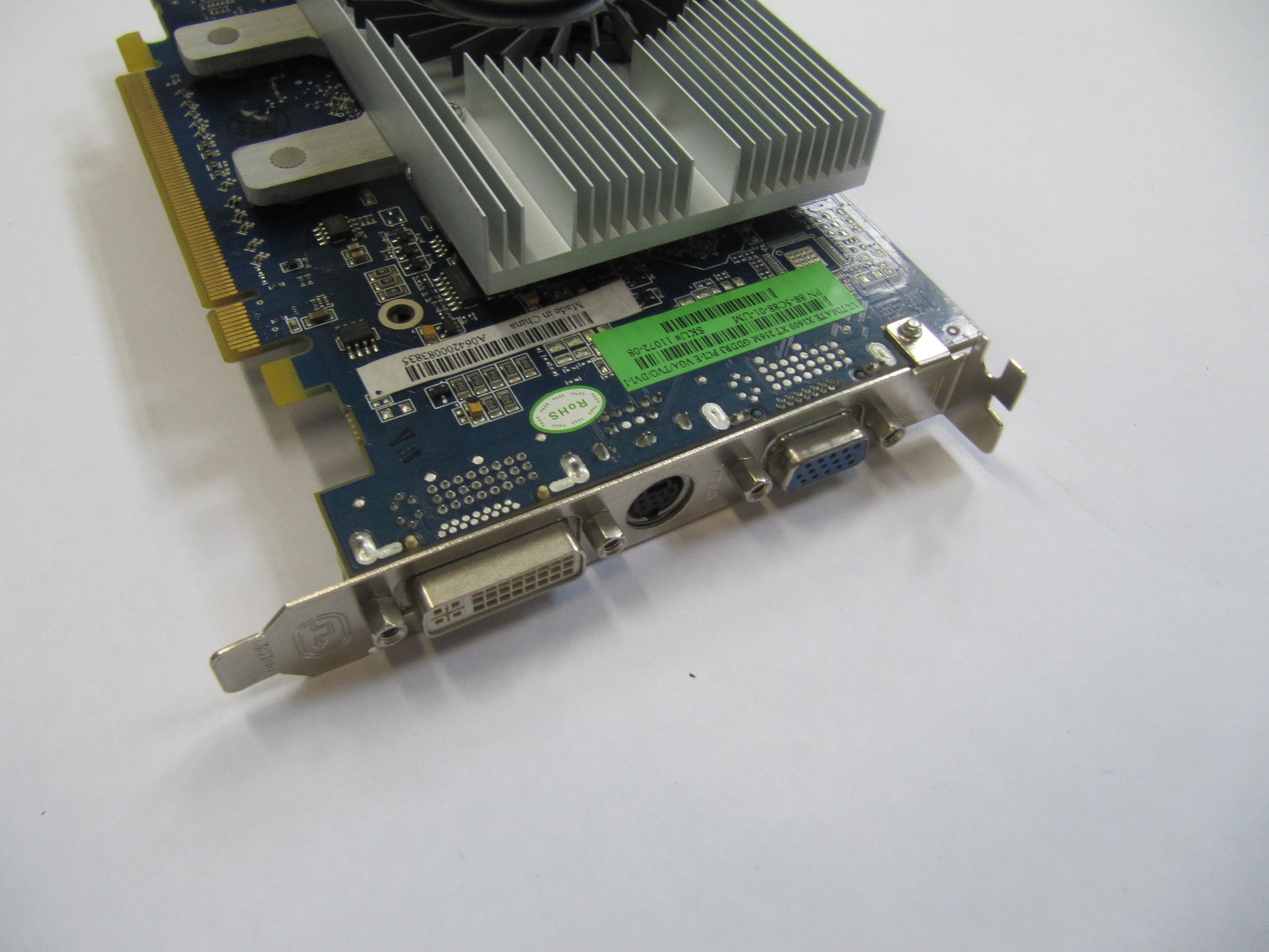 Видеокарта PCI-E Sapphire Radeon X1600 XT Ultimate - Pic n 266152