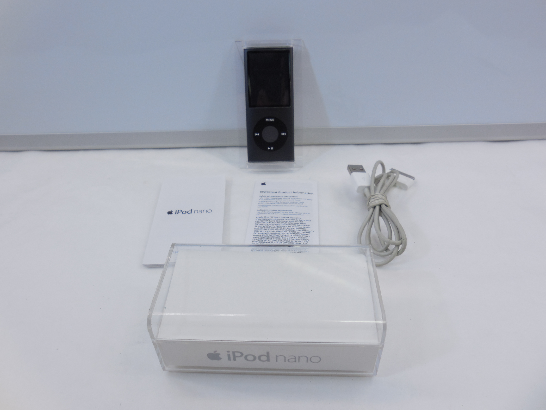 MP3-плеер iPod nano 4 8GB - Pic n 263536