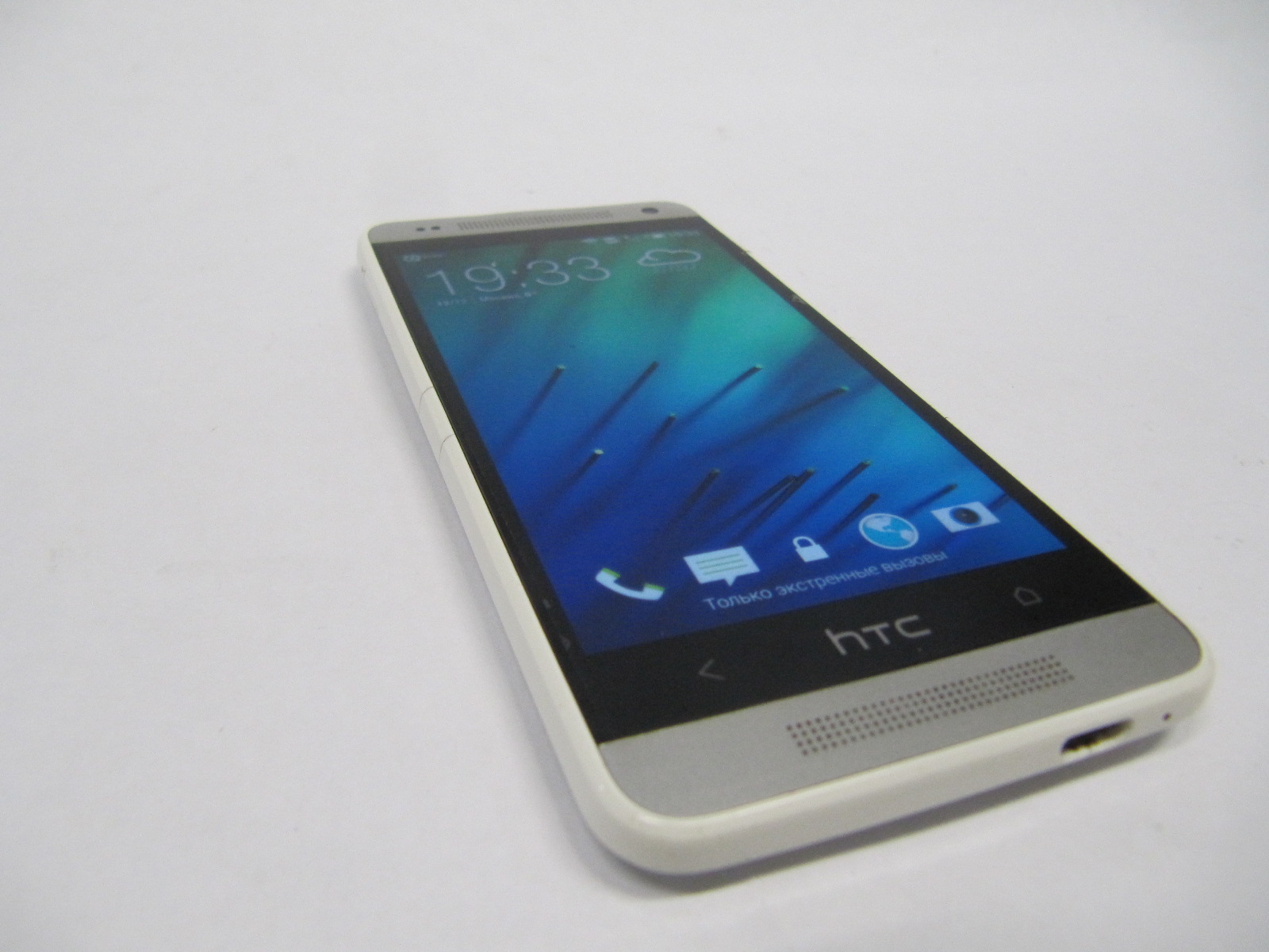 Смартфон HTC one mini