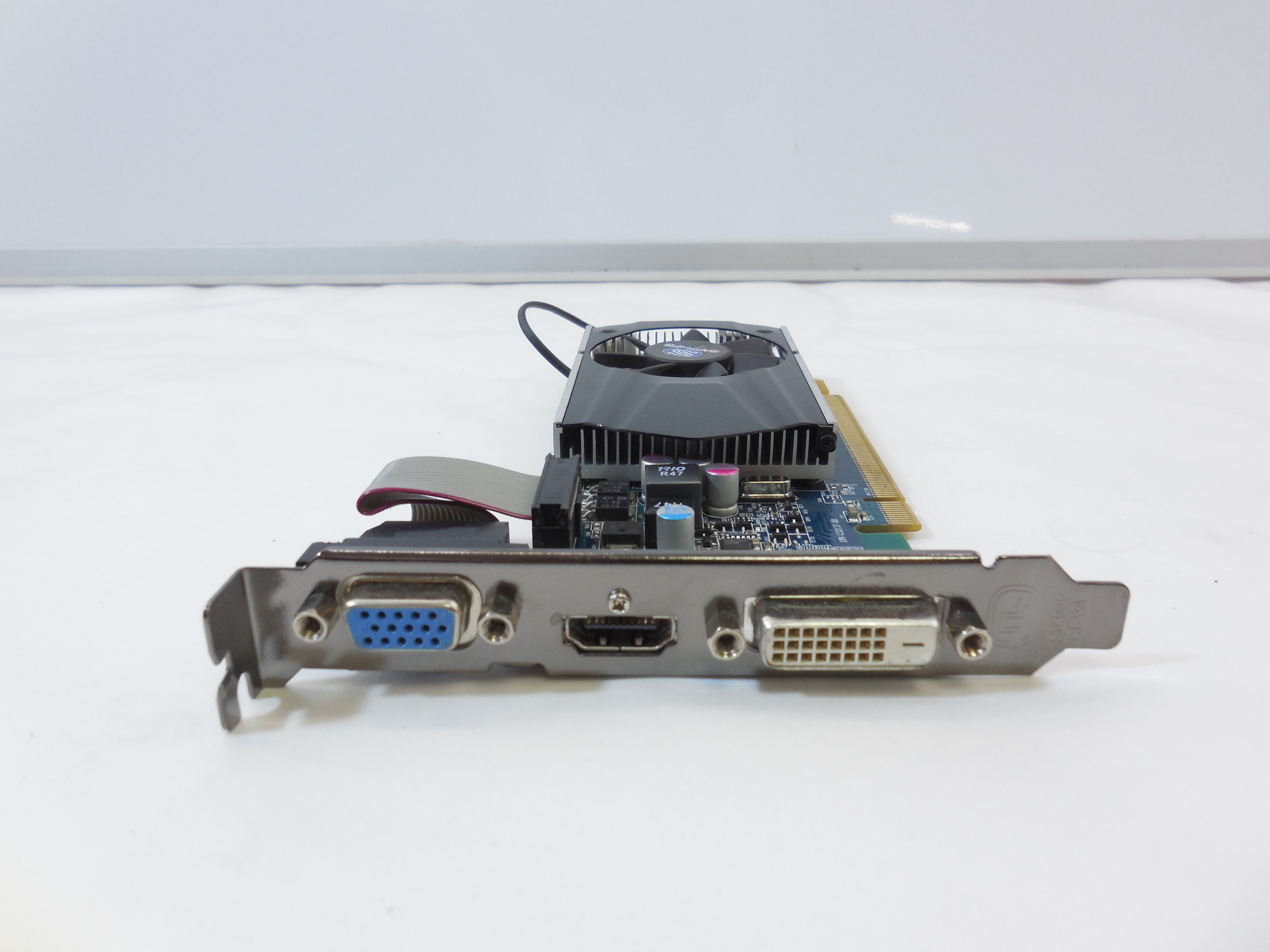 Видеокарта Sapphire Radeon HD 6570 2Gb LP - Pic n 269667