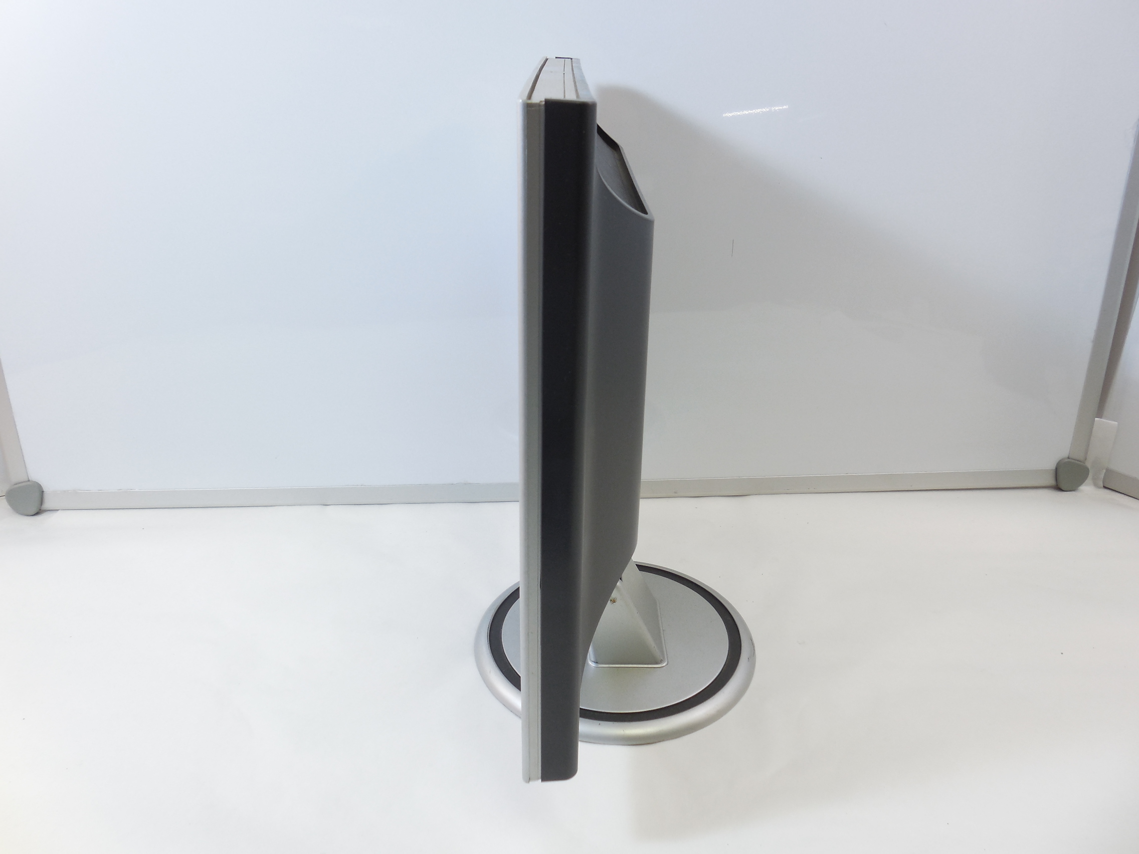 Монитор TFT 15" Philips 150S Серебристый - Pic n 270060