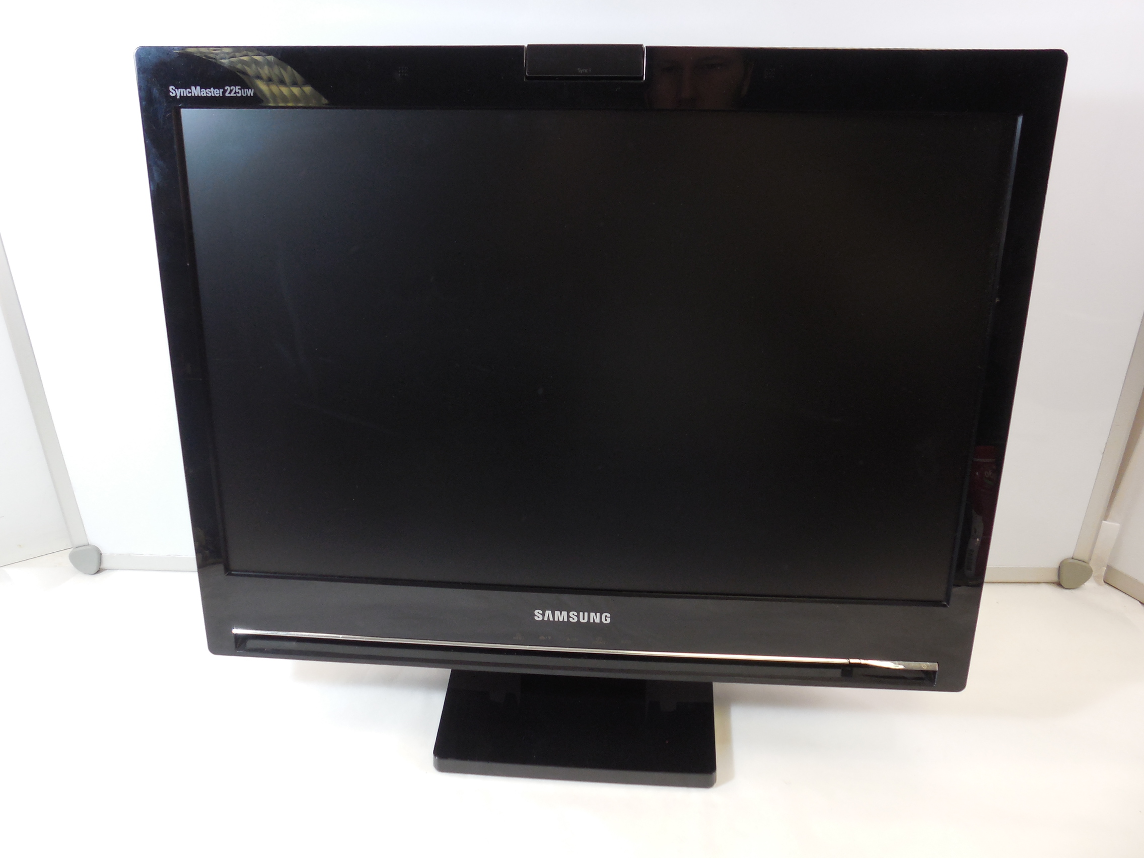 Монитор TFT 22" Samsung SyncMaster 225UW - Pic n 270525