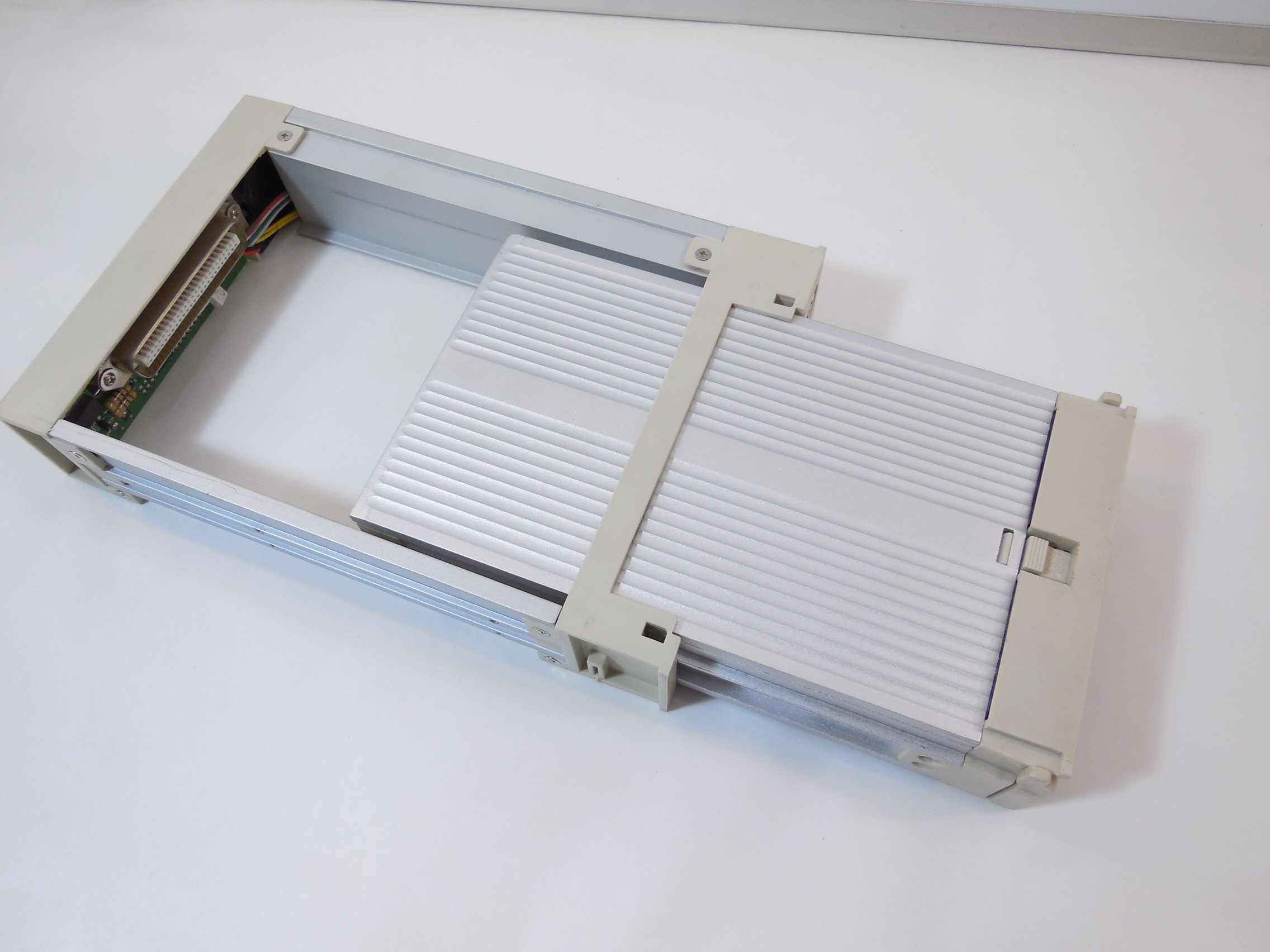 Мобильное шасси для HDD 3.5 IDE - Pic n 43728