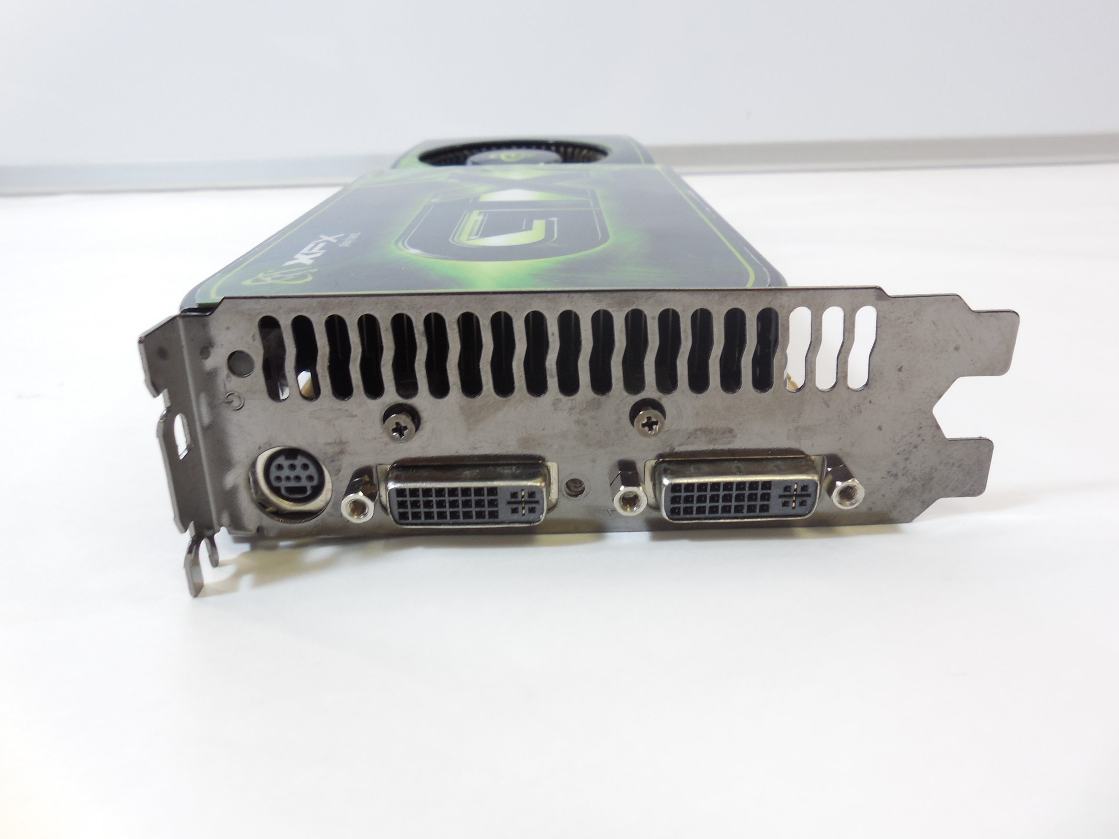Видеокарта XFX Geforce GTX 285 1Gb - Pic n 274100