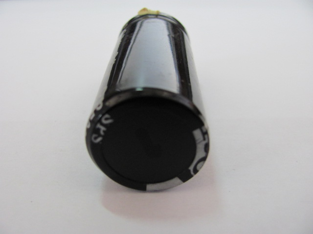 Конденсатор 820 мкФ, 200 В, 85°C - Pic n 114363