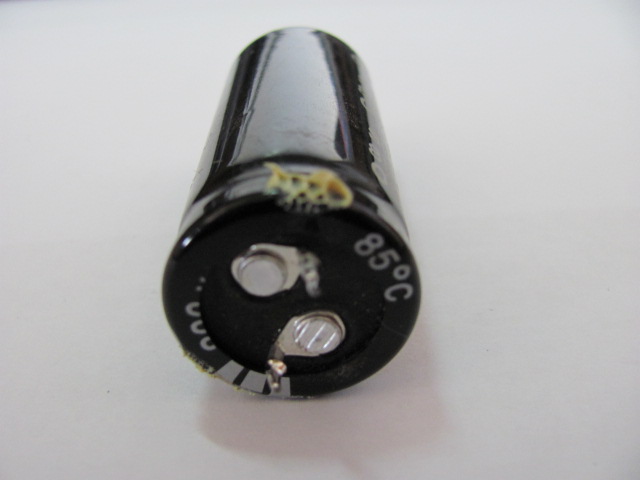 Конденсатор 820 мкФ, 200 В, 85°C - Pic n 114363