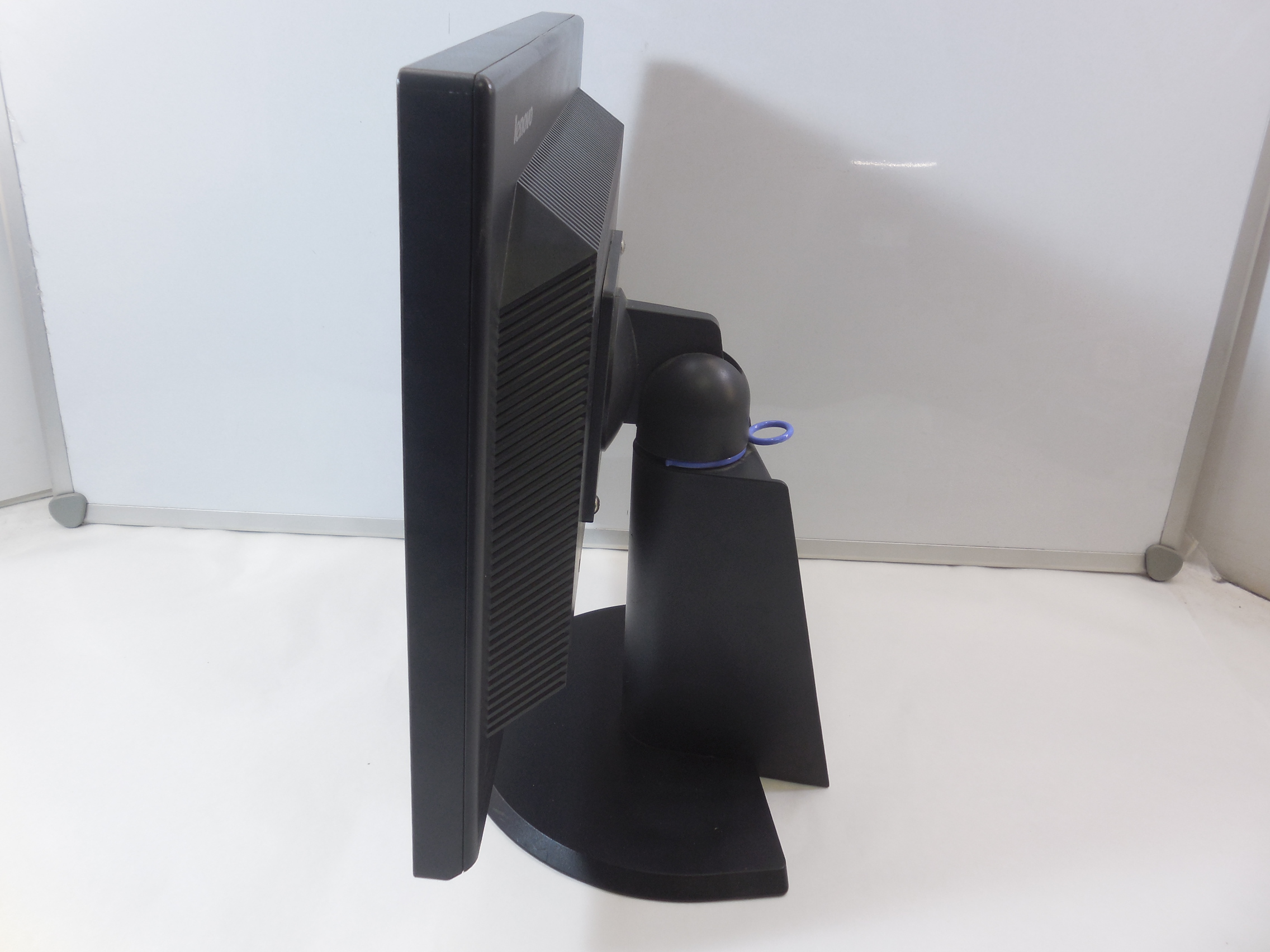 Монитор TFT 17" IBM ThinkVision L171p /1280x1024 - Pic n 275558