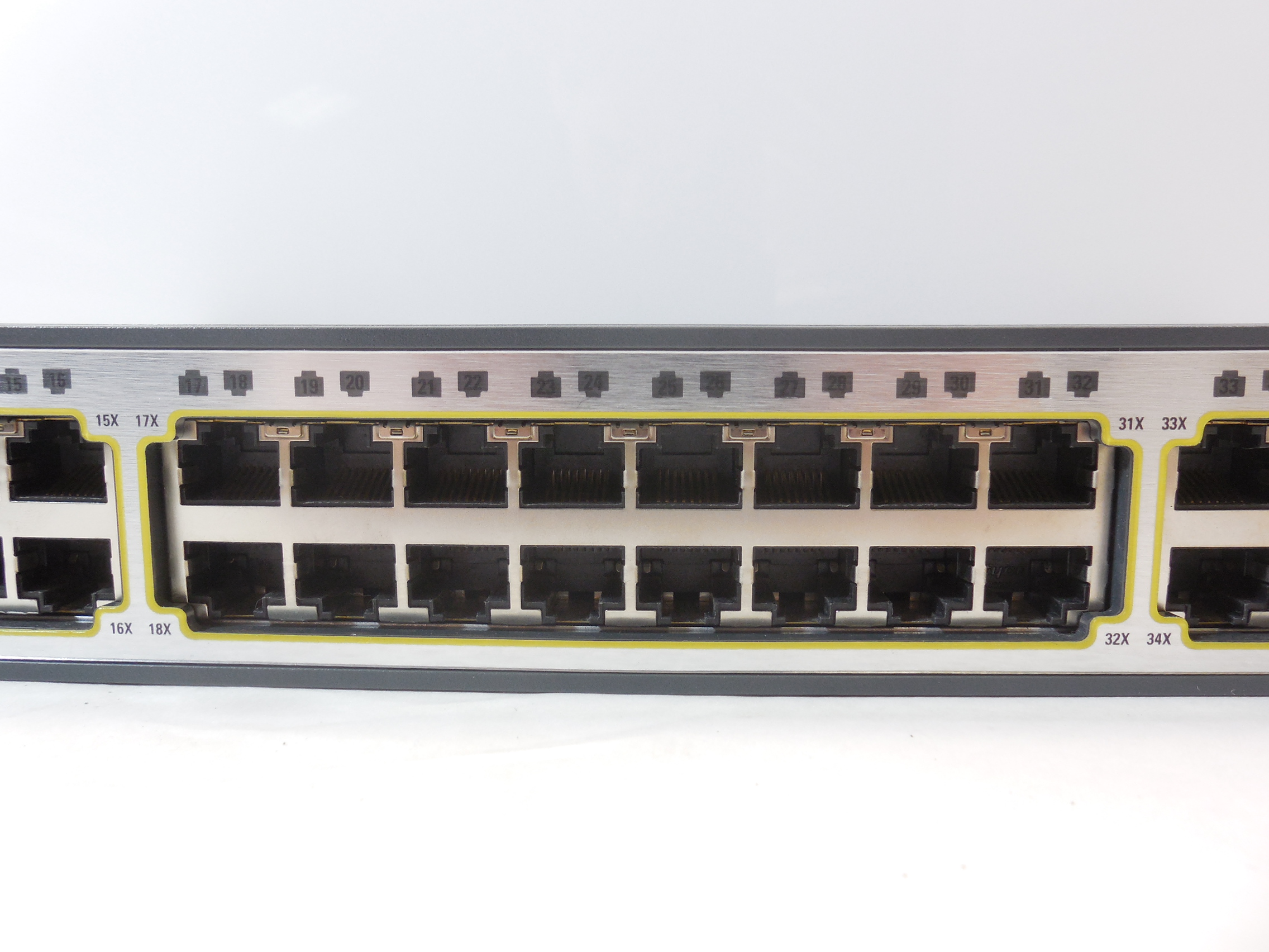 Коммутатор Cisco Catalyst WS-C3750-48TS-S - Pic n 275809