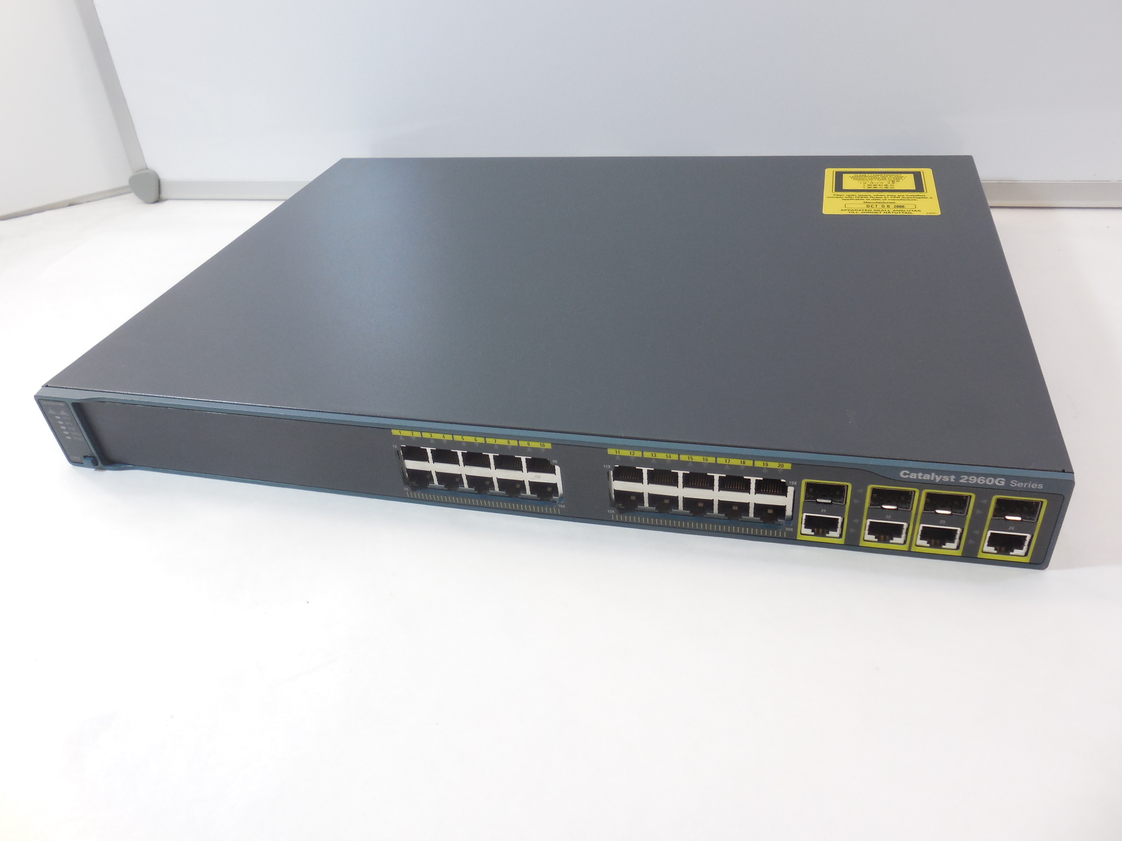 Коммутатор Cisco Catalyst WS-C2960G-24TC-L - Pic n 275811