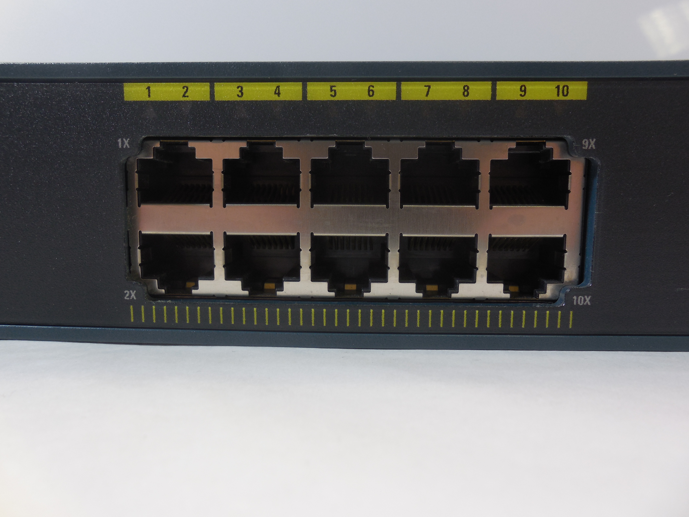 Коммутатор Cisco Catalyst WS-C2960G-24TC-L - Pic n 275811