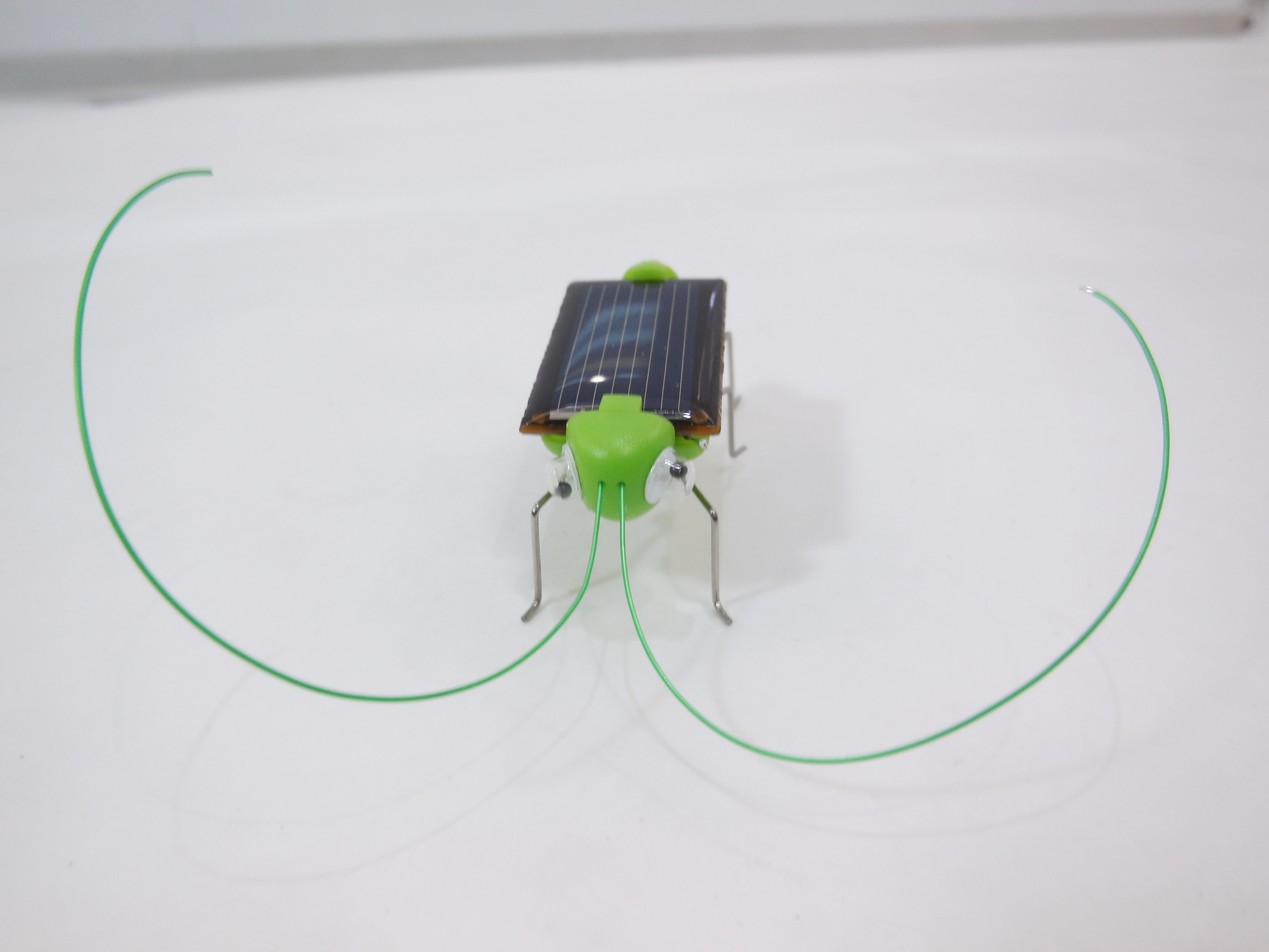Механический Кузнечик на солнечной батарее - Pic n 278789