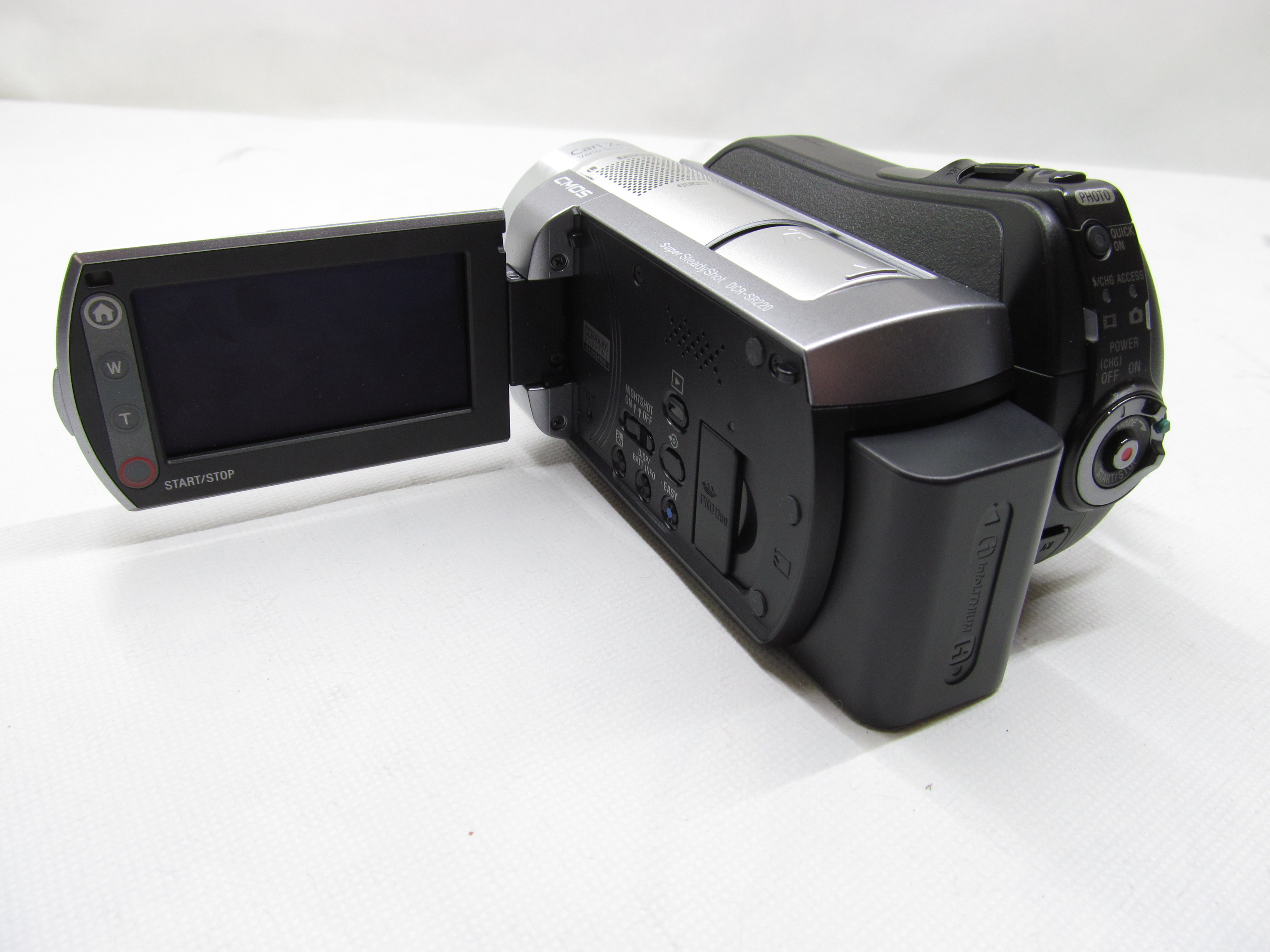 Видеокамера Sony DCR-SR220 E - Pic n 279671