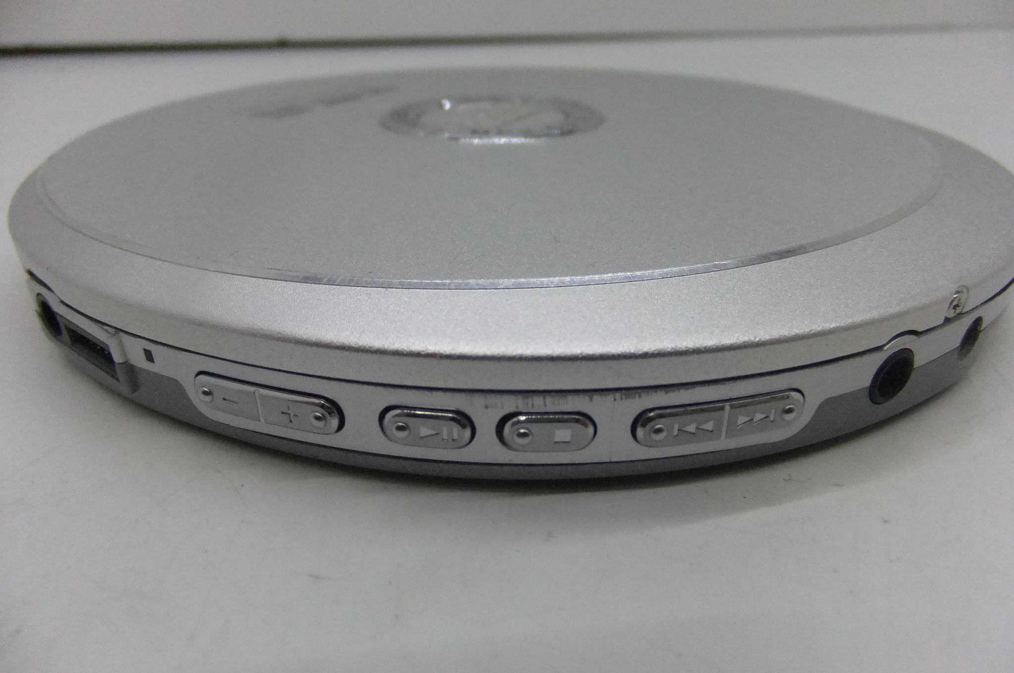 Портативный мультимедиа плеер NEXX NC-500 FMS - Pic n 119705