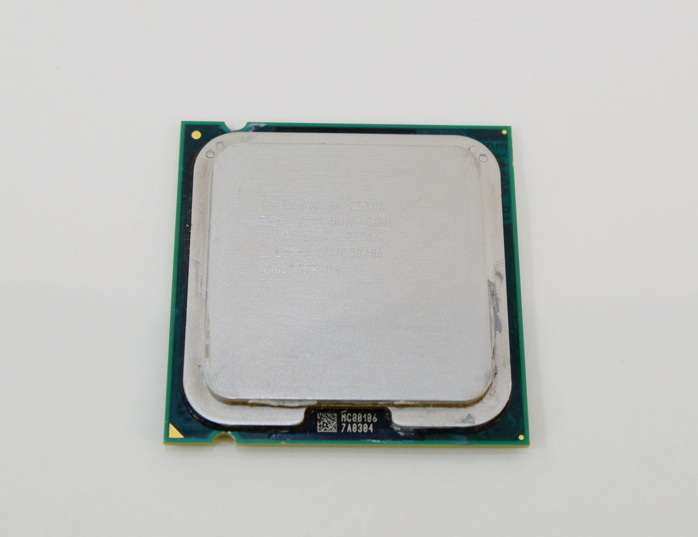 Intel Pentium Dual Core e5300. Процессор Pentium Dual Core e5300. Процессор — Intel Pentium Dual-Core e5300(2.60ГГЦ, 2мб, 800мгц, em64t) socket775.. Pentium Dual Core CPU e5300 2.60GHZ. Intel pentium e5300