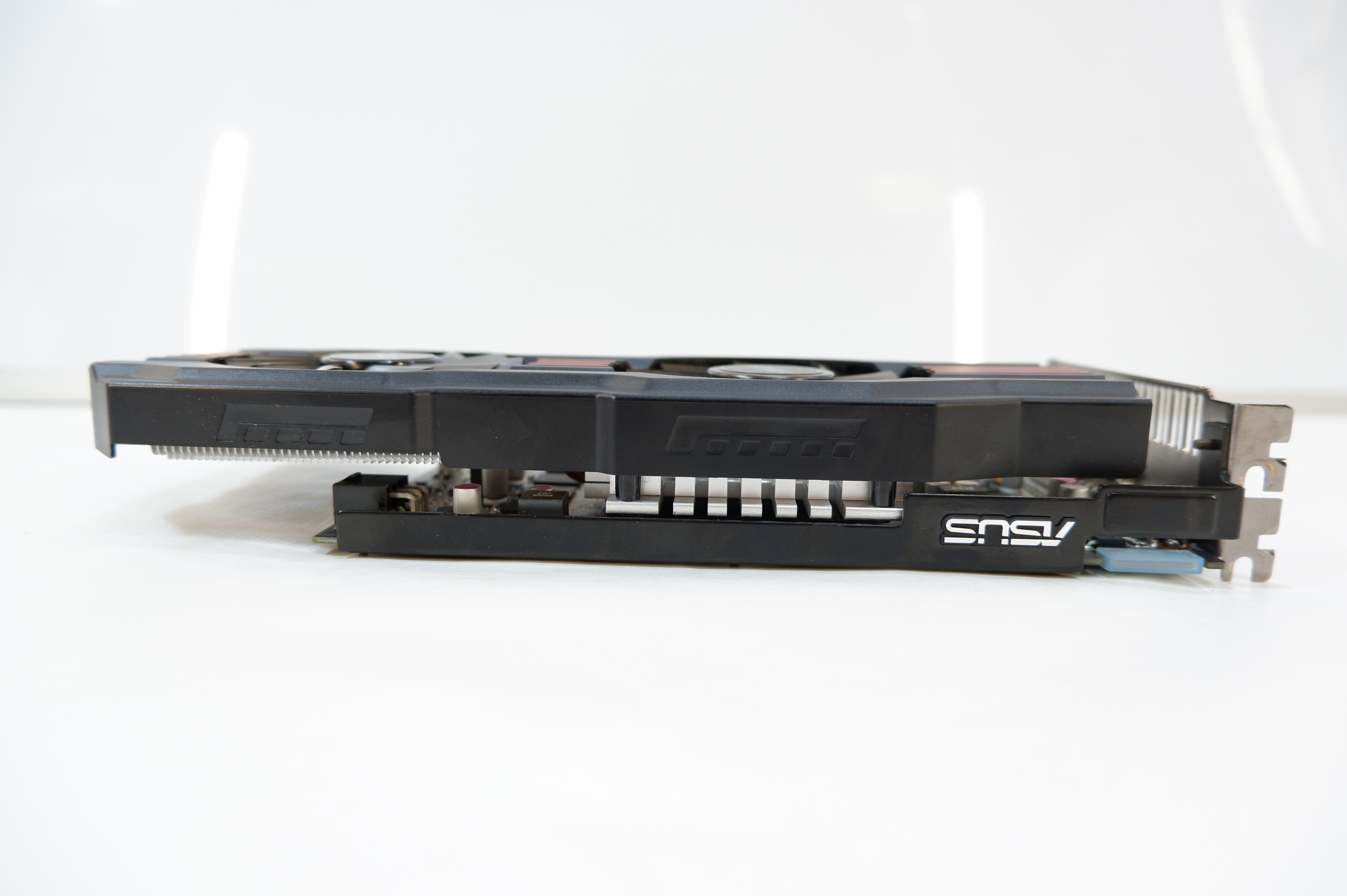 Видеокарта PCI-E ASUS Radeon HD7850 2GB - Pic n 280923