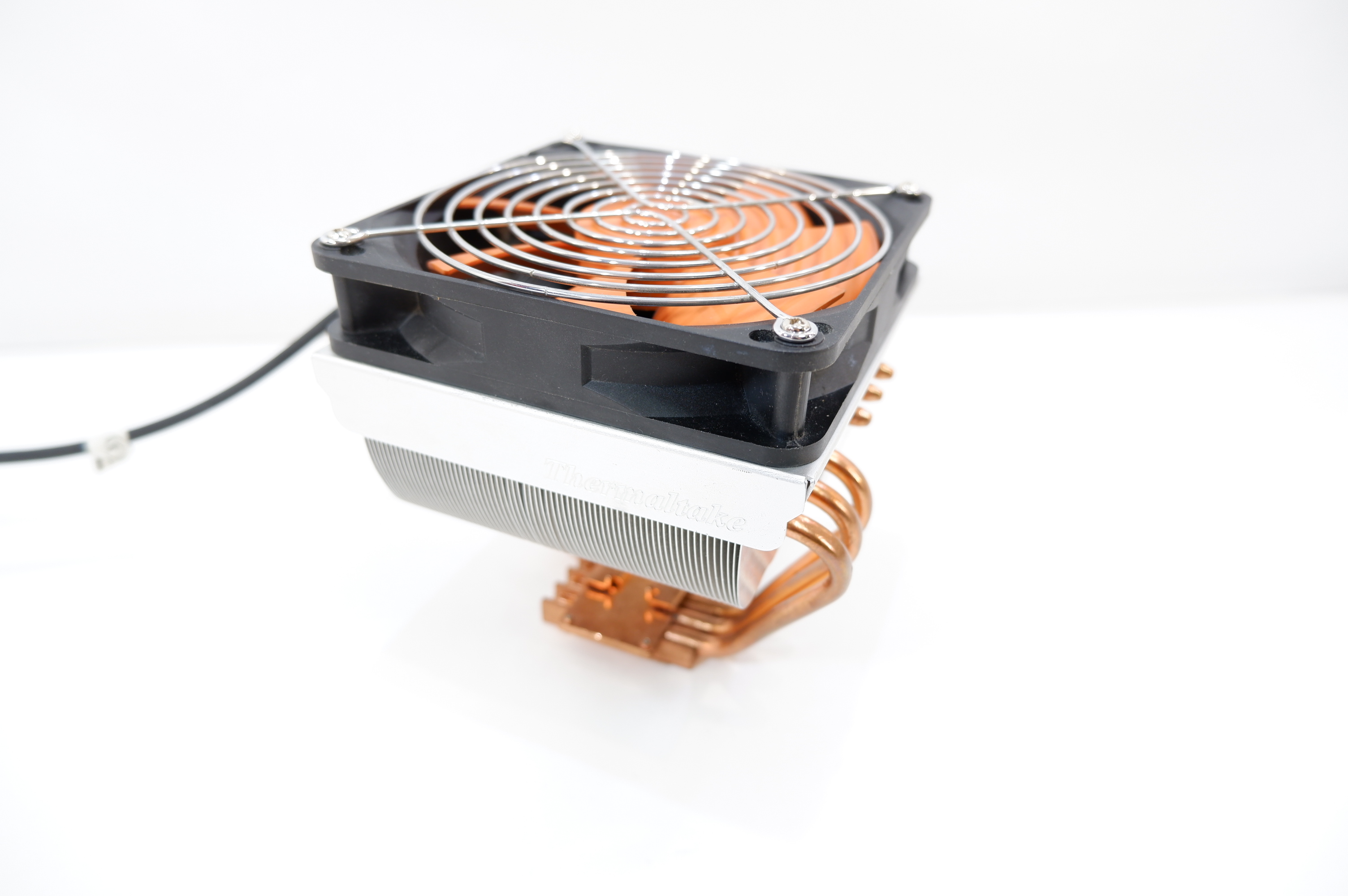Легендарный Кулер Thermaltake Big Typhoon CL-P0114 - Pic n 282548