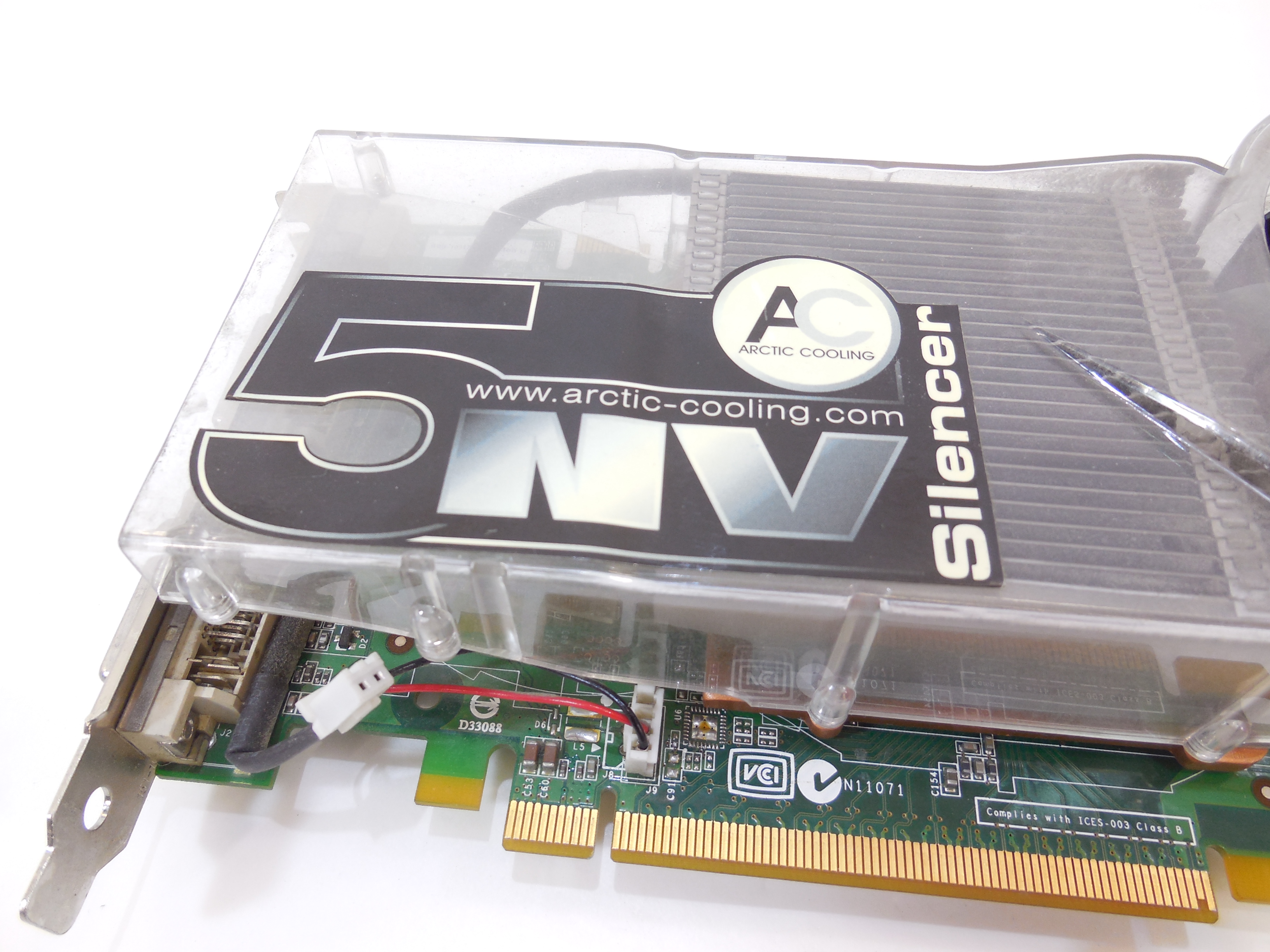 Видеокарта ASUS EN7800GTX/2DHTV/256M - Pic n 285409