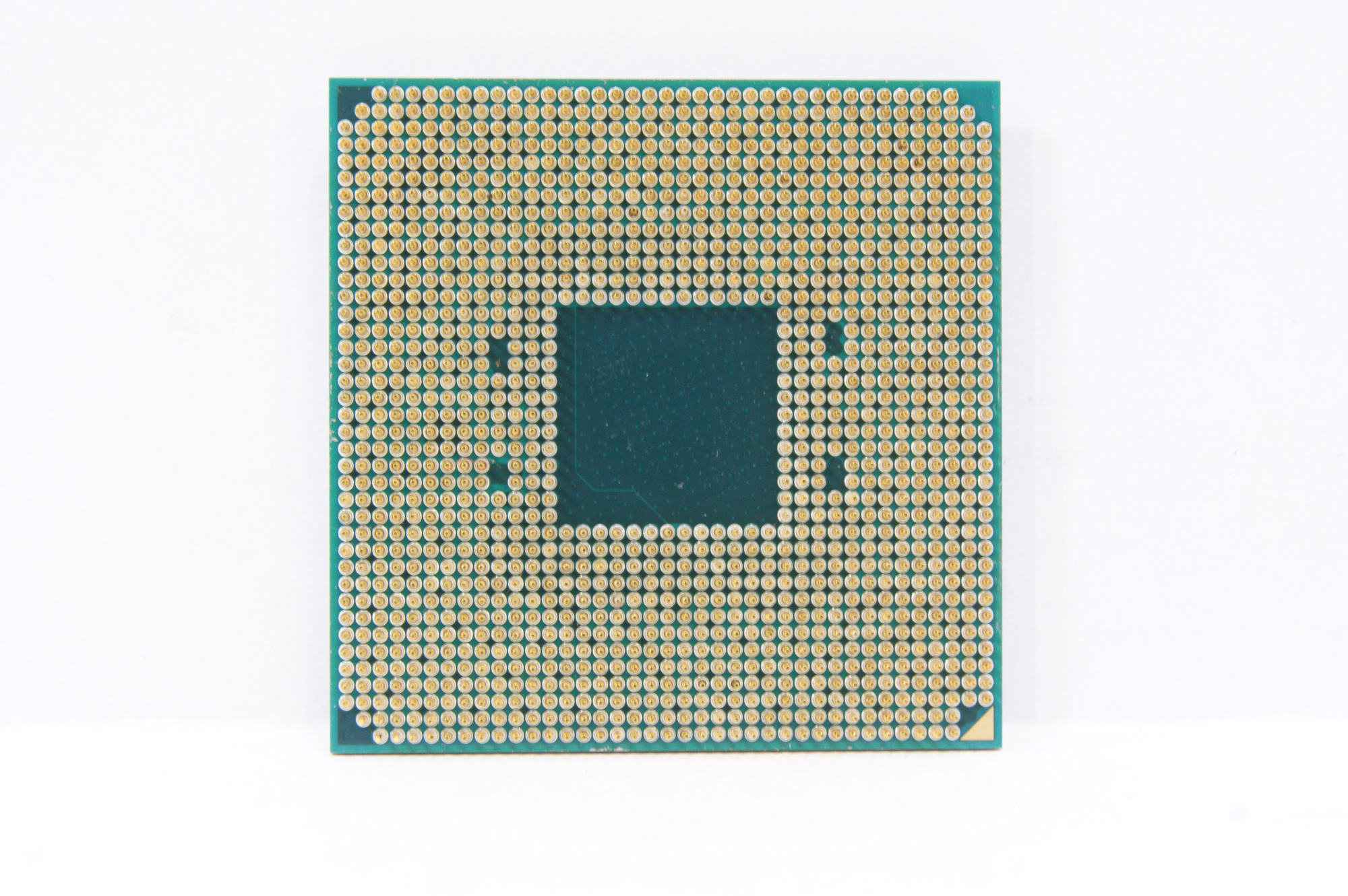 Райзен какой сокет. Процессор AMD Ryzen 5 2400g. Am4 сокет. AMD am4 процессоры. Процессор AMD Ryzen 5 Pro 2400g.