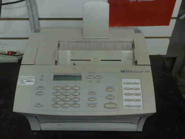 МФУ HP LaserJet 3150 /принтер/сканер/копир/факс /A4 /печать лазерная черно-белая /6 стр/мин ч/б /600x600 dpi /14.4 кбит/c /подача: 100 лист. /вывод: 100 лист. /память: 2 Мб /LPT /Bluetooth /печать на CD/DVD /без интерфейсного кабеля