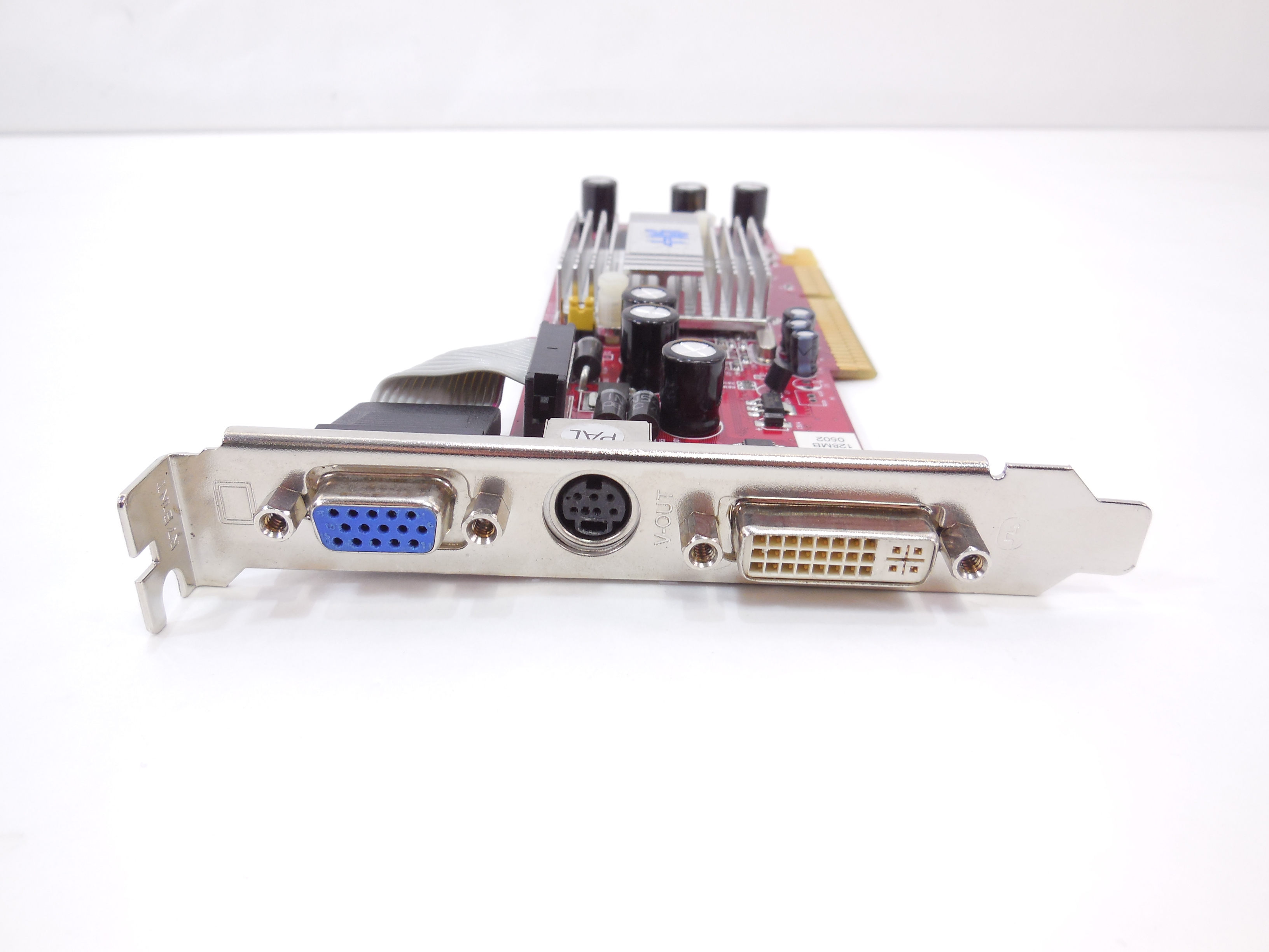 Видеокарта AGP HIS RADEON 9550SE 128Mb - Pic n 288763