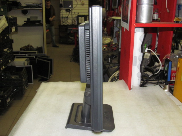 Монитор TFT 17"Acer AL1706 /1280x1024, 300 кд/м2, 500:1, 12 мс, 140°/130°, VGA