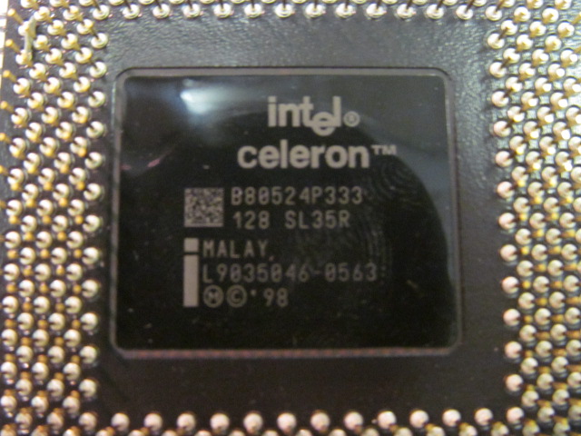 Процессор Socket 370 Intel Celeron 333MHz /128k /66FSB /2V /SL35R