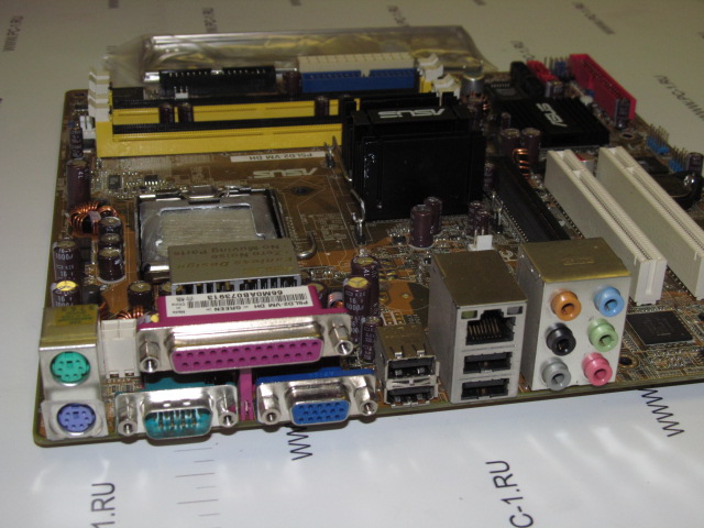 Материнская плата MB ASUS P5LD2-VM DH /Socket 775 /PCI-E 16x /PCI-E 1x /2xPCI /4xDDR2 /SVGA /Sound /4xUSB /4xSATA /LAN /COM /LPT /mATX /заглушка