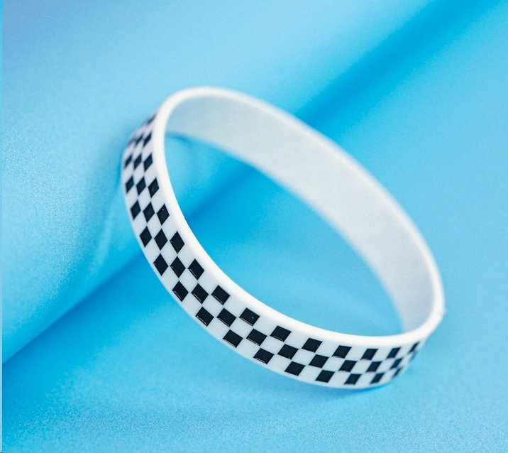 Браслет силиконовый Black&White белый 7см - Pic n 302450