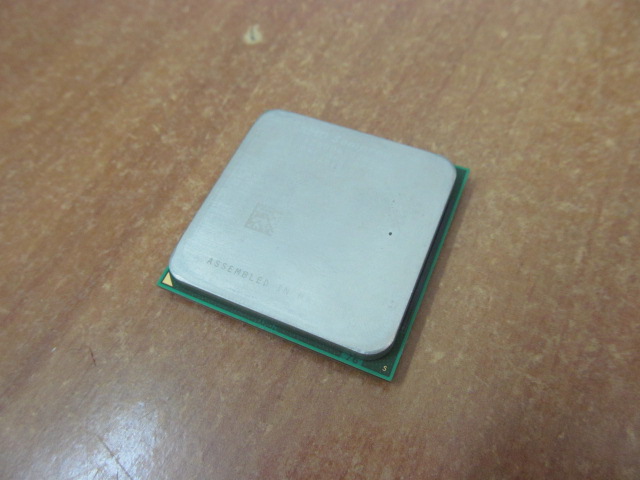 Процессор Socket 754 AMD Sempron 2600+ (1.6GHz) /FSB800 /128k /SDA2600AIO2BX