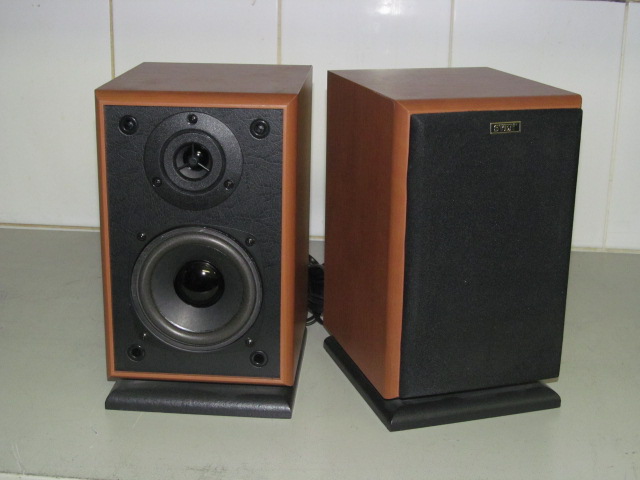 Колонки свен спс 699 с 2. F&d sps-699. Колонки 699. Свен спс-699 с. F8d sps 699.