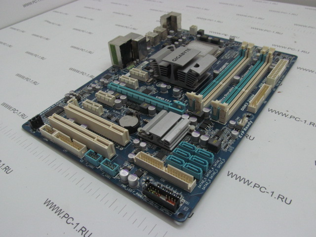 Материнская плата MB Gigabyte GA-EP45T-UD3LR /Socket 775 /2xPCI /PCI-E x16 /4xPCI-E x1 /6xSATA /4xDDR3 /8xUSB /Sound /LAN /SPDIF /ATX /BOX