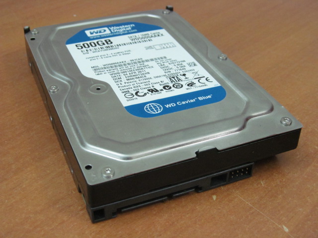 500 sata 2. Wd3200aakx. Жесткий диск 230 ГБ. Компьютер в сборе SATA 320gb. Жёсткий диск 320 фото с двух сторон.