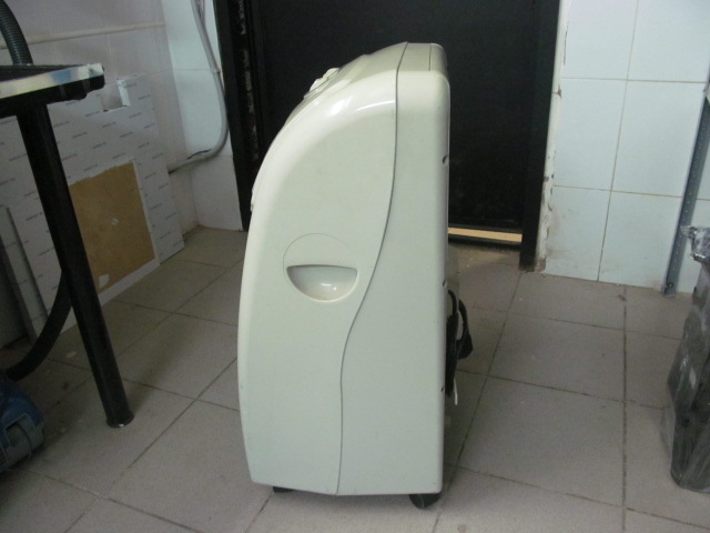 Кондиционер Polaris PMH-0904M /Напольный, переносной /режимы работы: охлаждение, обогрев /мощность охлаждения, обогрева: 2600 Вт, 2900 Вт /Потребляемая мощность: 910 Вт /Регулировка скорости вращения