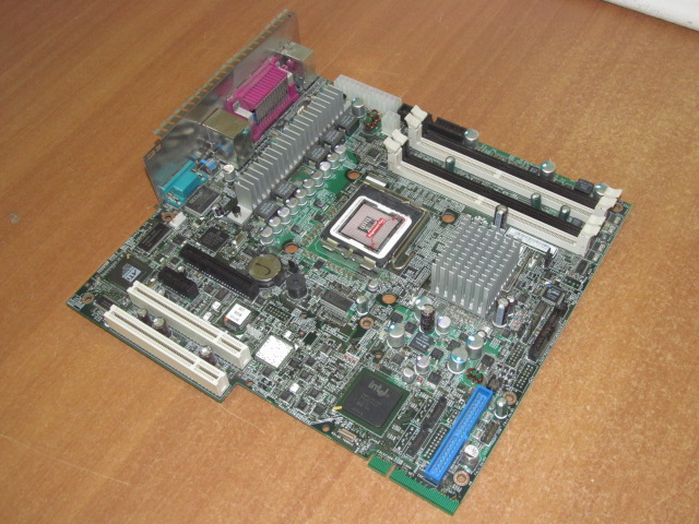 Материнская плата MB M11iX Ginkgo 05107-1 (p/n 48.53Z04.011) /Socket 775 /2xPCI /PCI-E x1 /PCI-E x8 /4xDDR2 /2xSATA /VGA /2xUSB /LAN /2xCOM /LPT /mATX /Заглушка