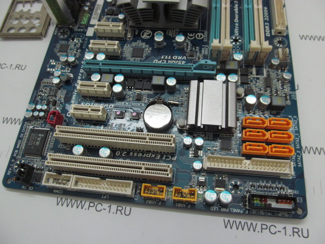 Материнская плата MB Gigabyte GA-EP45T-UD3LR /Socket 775 /2xPCI /PCI-E x16 /4xPCI-E x1 /6xSATA /4xDDR3 /8xUSB /Sound /LAN /SPDIF /ATX /Заглушка