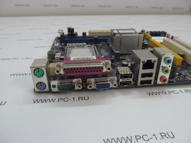 Материнская плата MB Foxconn G31MXP-K /Socket 775 /2xPCI /PCI-E x16 /PCI-E x1 /2xDDR2 /4xSATA /Sound /4xUSB /LAN /LPT /VGA /COM /mATX