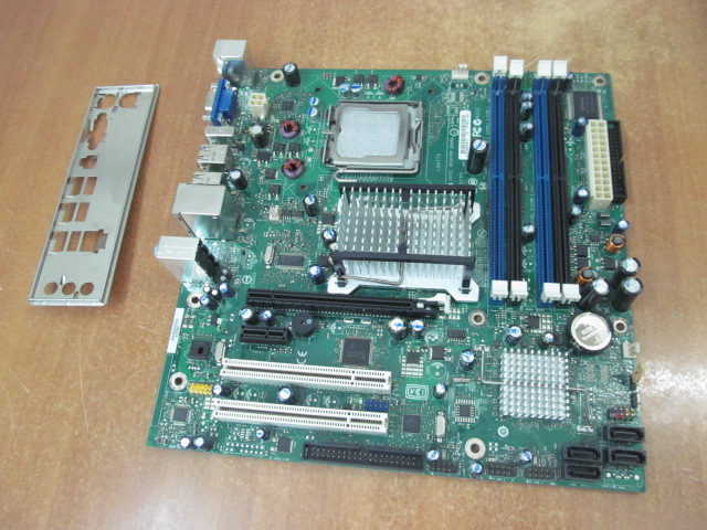 Материнская плата MB Intel DG33BU /Socket 775 /PCI-Ex16 /PCI-Ex1 /2xPCI /4xDDR2 /4xSATA /Sound /VGA /6xUSB /LAN /1394 /mATX /заглушка