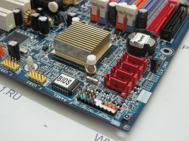 Материнская плата MB Gigabyte GA-8I915P-MF /Socket 775 /2xPCI /PCI-E 1x /1xPCI-E 16x /4xDDR400 /4xSATA /Sound /4xUSB /LAN /LPT /COM /mATX /Заглушка