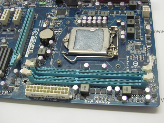 Материнская плата MB GigaByte GA-P61-USB3-B3 /Socket 1155 /3xPCI /2xPCI-E x1 /PCI-E x16 /2xDDR3 /4xSATA /LAN /Sound /6xUSB (2x USB 3.0) /LPT /ATX