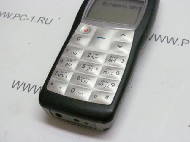 Мобильный телефон Nokia 1100 /GSM /экран 96x65 /Фонарик /Гарнитура, Зарядка