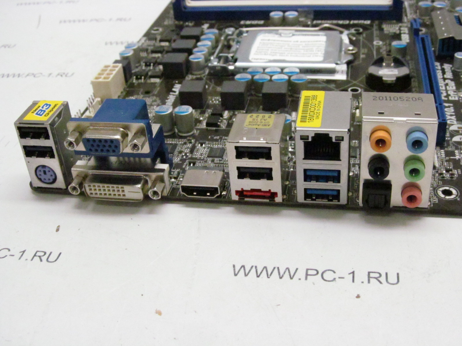 Материнская плата MB ASRock H67M-GE /Socket 1155 /4xDDR3 /PCI-E x16 /PCI /2xPCI-E x1 /5xSATA (2x SATA-III 6Gb/s) /6xUSB (2xUSB 3.0) /HDMI /DVI /VGA /LAN /mATX /Заглушка