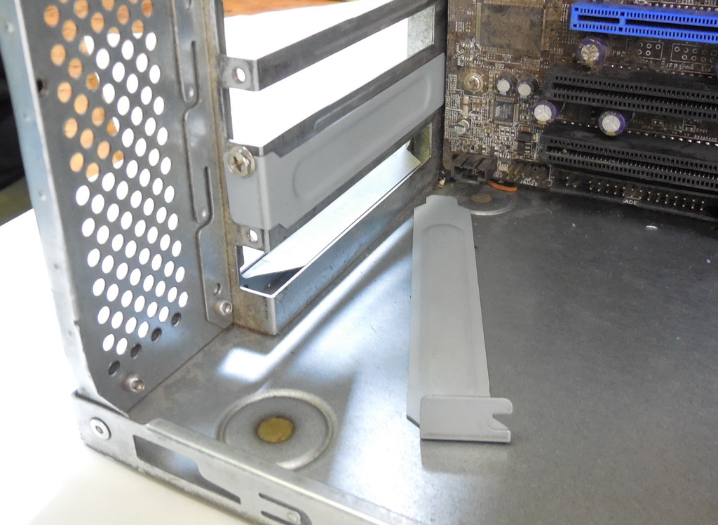 Заглушки (10 штук) для PCI слотов для DeskTop - Pic n 110419