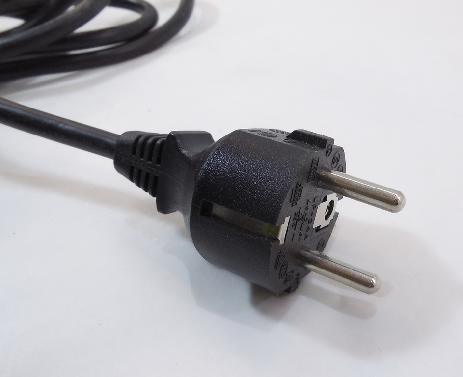 Вилка розетка 220. Розетка cee 7/7. IEC 320 c5. Вилка кабеля для зарядки (32651-892-003).